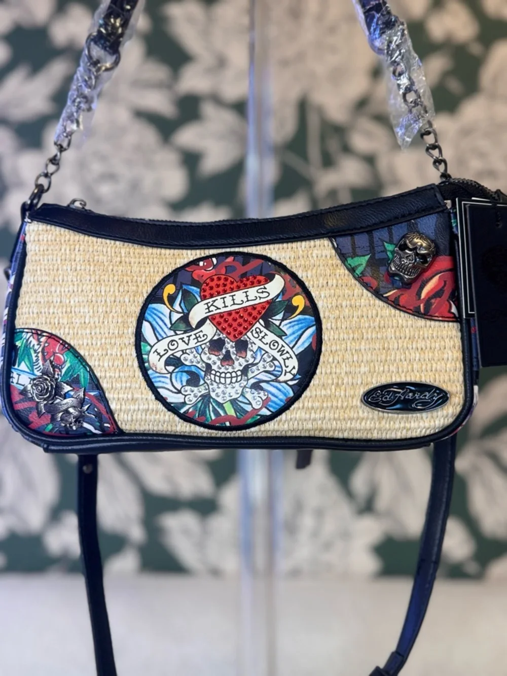 Ed Hardy Nwt Straw Crossbody Bag with Black Trims and Floral Patchwork - Picture 2 of 8